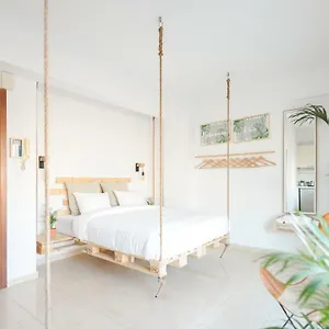 F & B Collection - Escape Avenue Apartment
